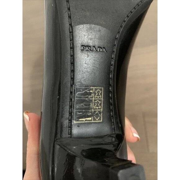 Prada authentic Black Patent Leather Pointed Toe Low Stiletto Heels 7 Italy - Picture 7 of 9